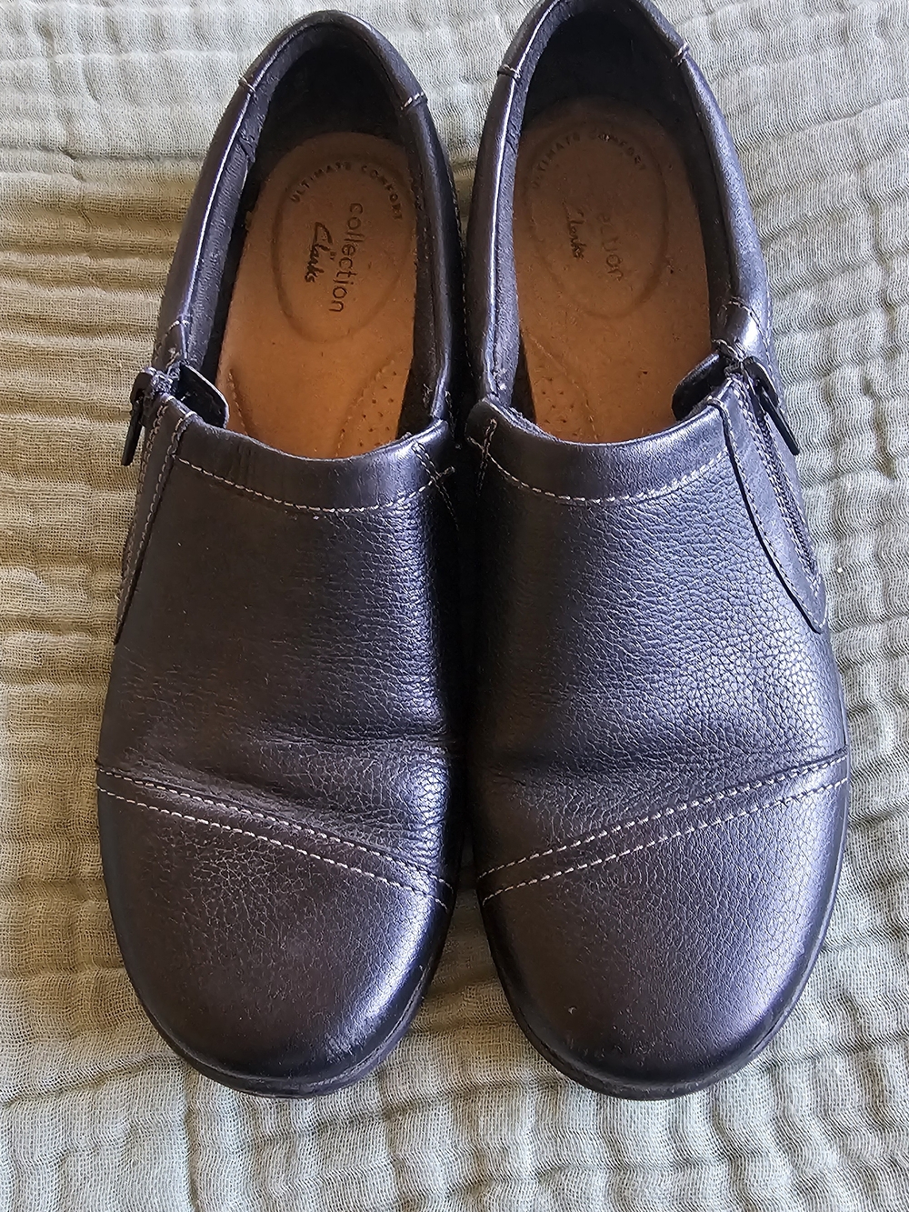 Clarks Women's Black Leather Slip-On Loafers